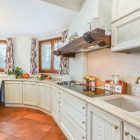 Вилла Anamarija - Luxury With Swimming Pool Rosini